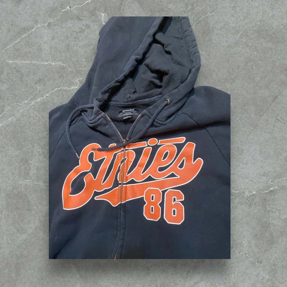 Y2K large Etnies zip up - Picture 5 of 8